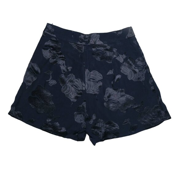 Dynamite Women's Dark Navy Blue Floral Pattern Short, size Small - Picture 2 of 11